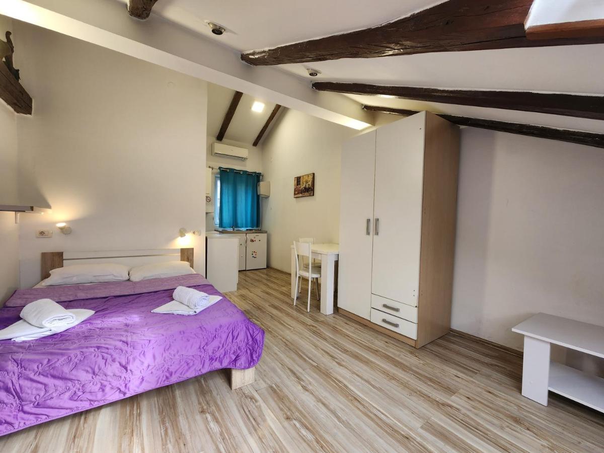 Apartman Delux Centar Apartment สปลิท ภายนอก รูปภาพ